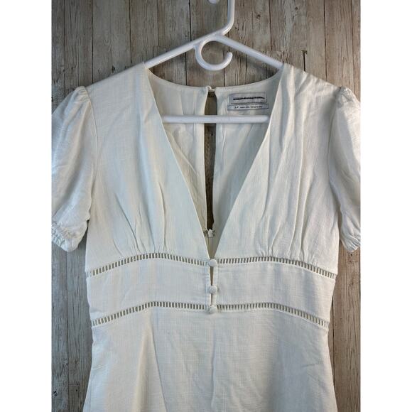 Urban Outfitters UO Beth Linen Mini Dress S White V-Neck Puff Sleeve Summer Boho - Picture 3 of 7